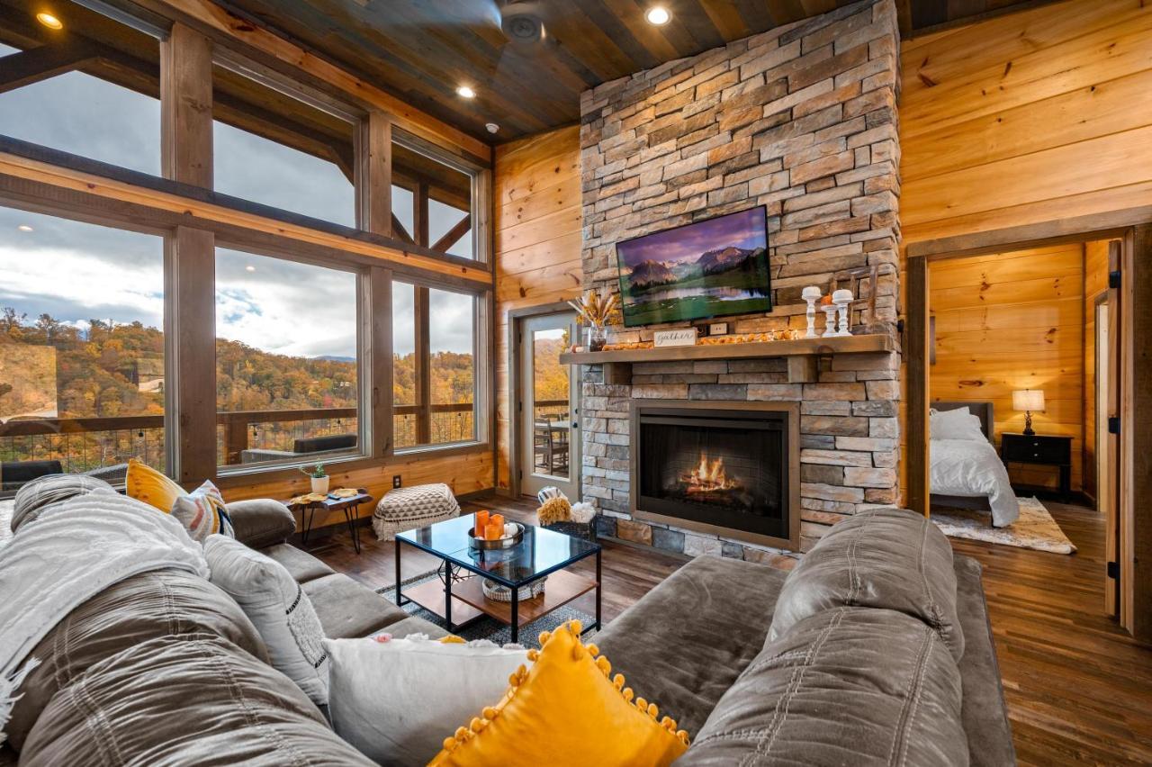 The Overlook - '21 Cabin - Gorgeous Unobstructed Views - Fire Pit Table - Gamerm - Hottub - Xbox - Lots Of Bears Gatlinburg Extérieur photo