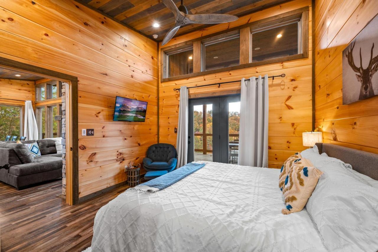 The Overlook - '21 Cabin - Gorgeous Unobstructed Views - Fire Pit Table - Gamerm - Hottub - Xbox - Lots Of Bears Gatlinburg Extérieur photo