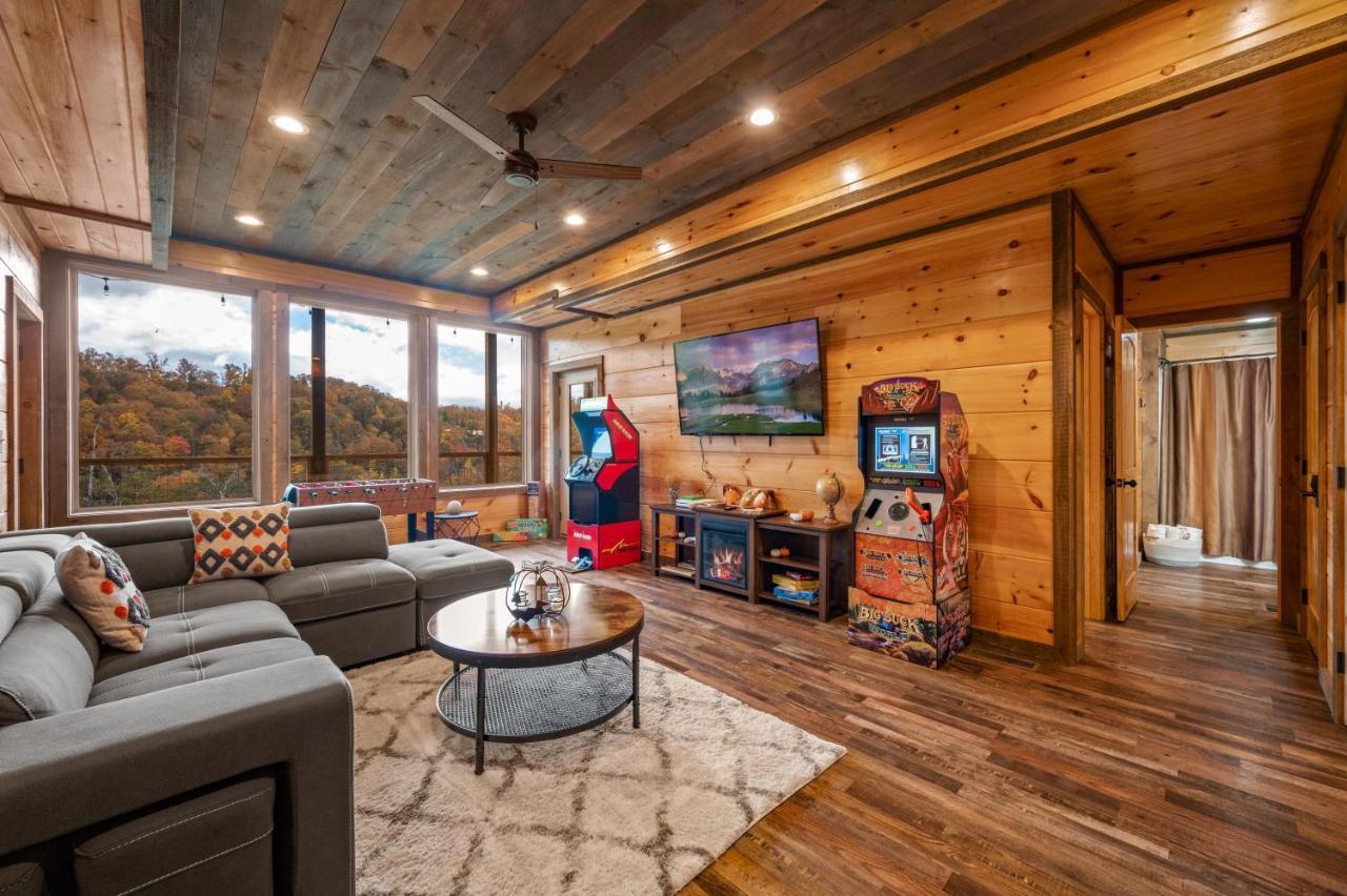 The Overlook - '21 Cabin - Gorgeous Unobstructed Views - Fire Pit Table - Gamerm - Hottub - Xbox - Lots Of Bears Gatlinburg Extérieur photo