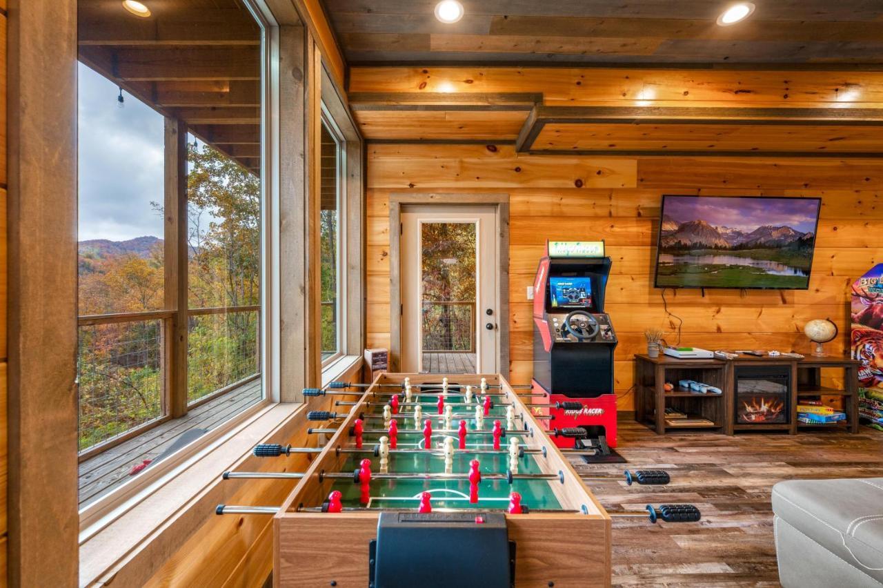 The Overlook - '21 Cabin - Gorgeous Unobstructed Views - Fire Pit Table - Gamerm - Hottub - Xbox - Lots Of Bears Gatlinburg Extérieur photo