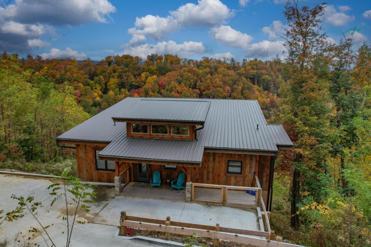 The Overlook - '21 Cabin - Gorgeous Unobstructed Views - Fire Pit Table - Gamerm - Hottub - Xbox - Lots Of Bears Gatlinburg Extérieur photo