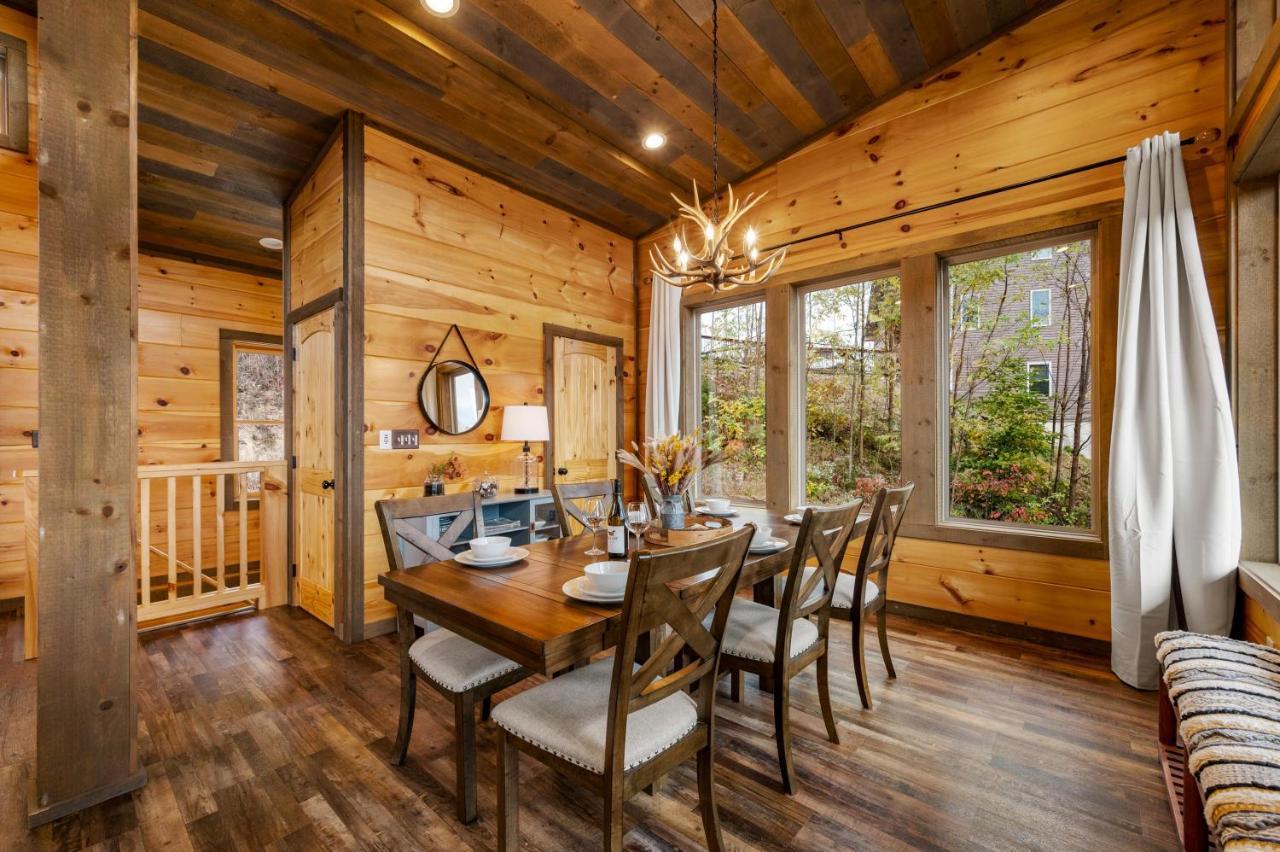 The Overlook - '21 Cabin - Gorgeous Unobstructed Views - Fire Pit Table - Gamerm - Hottub - Xbox - Lots Of Bears Gatlinburg Extérieur photo