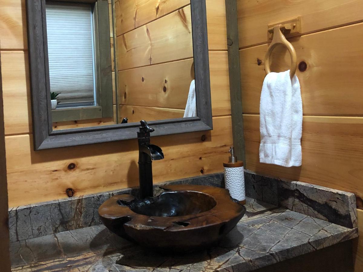 The Overlook - '21 Cabin - Gorgeous Unobstructed Views - Fire Pit Table - Gamerm - Hottub - Xbox - Lots Of Bears Gatlinburg Extérieur photo